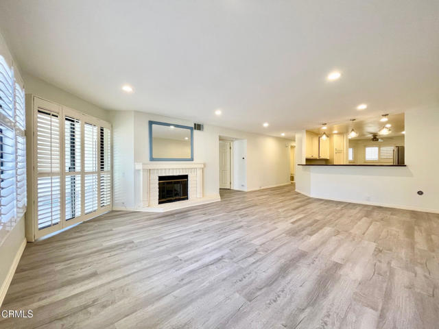 Detail Gallery Image 1 of 40 For 726 Island View Cir, Port Hueneme,  CA 93041 - 2 Beds | 2 Baths