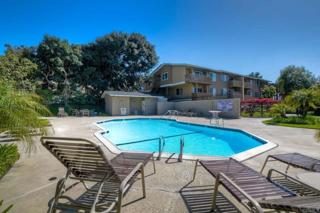 Detail Gallery Image 24 of 25 For 4218 Fiesta Way #3,  Oceanside,  CA 92057 - 2 Beds | 2 Baths