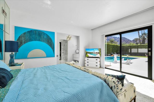Wake up to Mountain Views