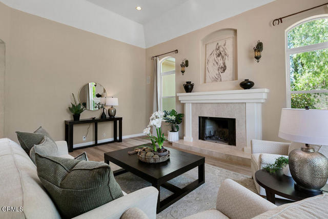 2625 Marvella Court, Camarillo CA: https://media.crmls.org/mediaz/8402dfd3-0700-4d21-957b-df707fc5c41c.jpg