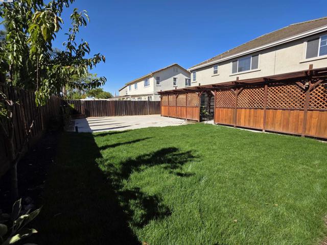 1906 Wilson Ct, Antioch CA: https://media.crmls.org/mediaz/84034540-5029-4be1-8065-8d21f7075946.jpg