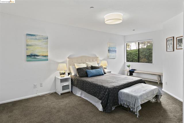 Image 28 of 53 For 545 Pierce St  2207