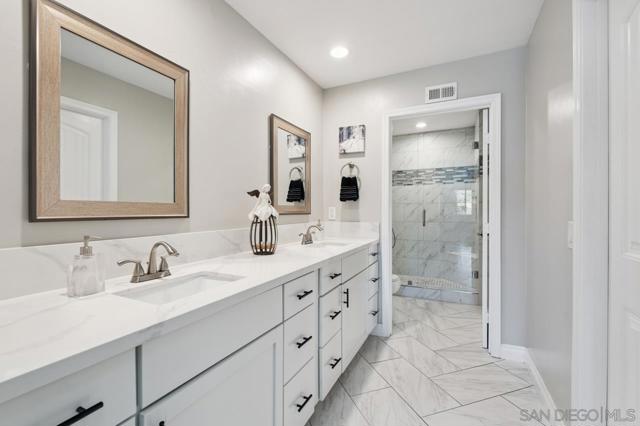 17839 Valle De Lobo, Poway CA: https://media.crmls.org/mediaz/8407cd56-b8a6-40a2-8b96-9b7bc0dc52f7.jpg
