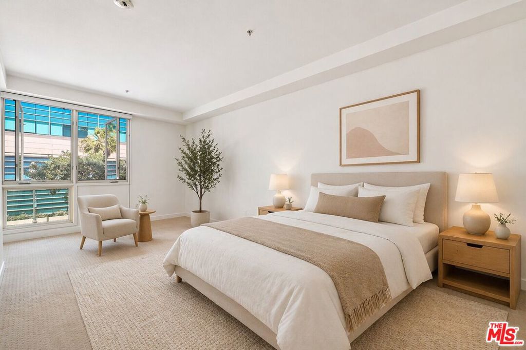 1234 Wilshire Boulevard #204
