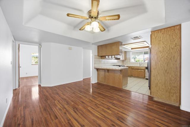 Detail Gallery Image 13 of 55 For 905 Cimarron Ct, Ridgecrest,  CA 93555 - 4 Beds | 2/1 Baths