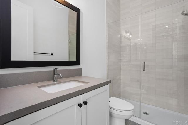1215 Stonemark Place, Vista CA: https://media.crmls.org/mediaz/840a6866-ebca-4e85-bd1d-16595b95d17c.jpg