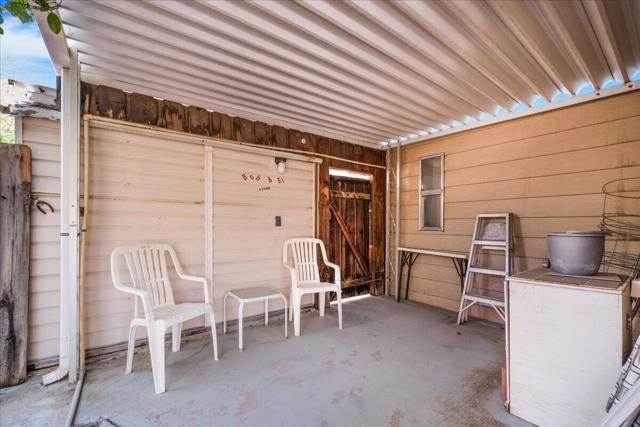 32857 Bloomfield Avenue, Thousand Palms CA: https://media.crmls.org/mediaz/840a8bdc-6988-4a2b-b8ba-dfb41d77c706.jpg
