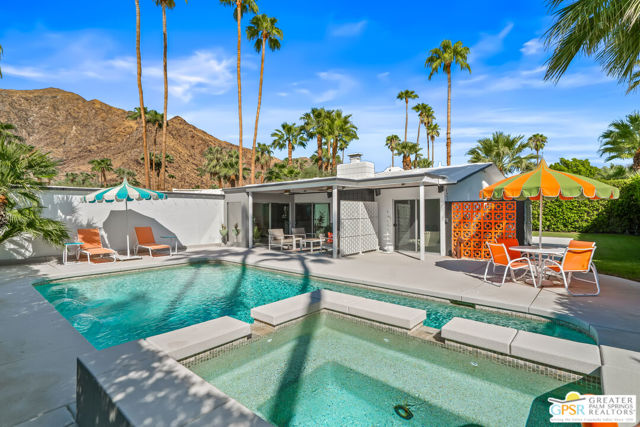 844 N Topaz Circle, Palm Springs, CA 92262