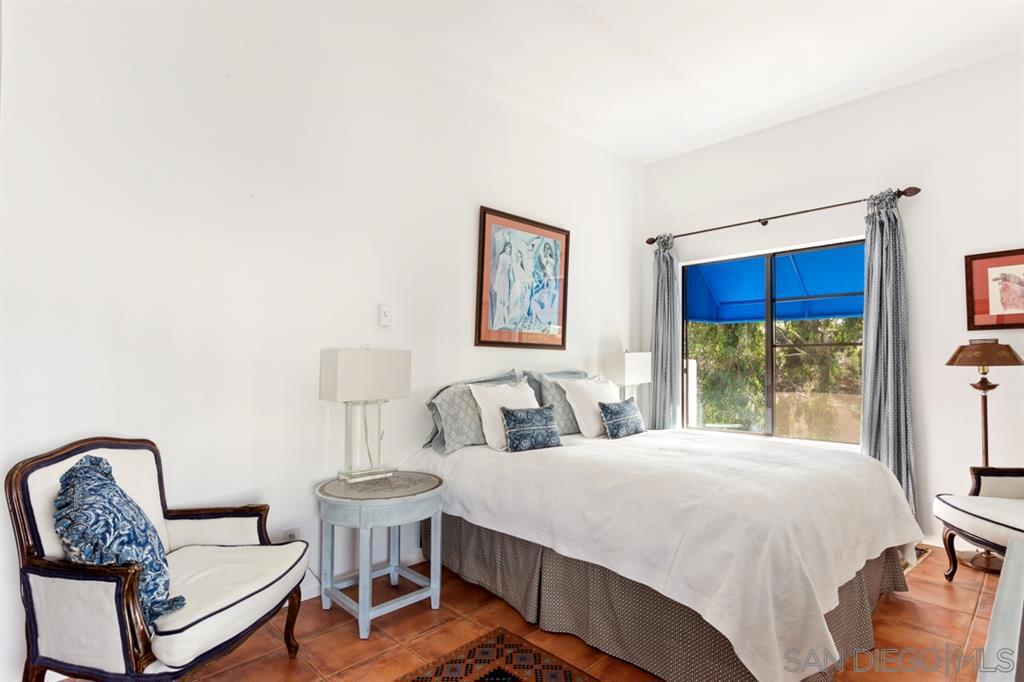8328 Regents Rd - photo 10