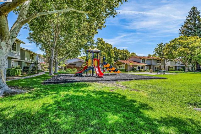 4446 Seminole Way, Pleasanton CA: https://media.crmls.org/mediaz/840c78ff-f598-441f-b795-8a41a918db41.jpg