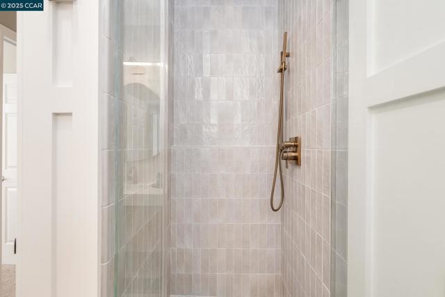 84 Plumeria Ct, Danville CA: https://media.crmls.org/mediaz/840cefb4-c64d-4adf-9eb9-d6d8c6ba3d13.jpg