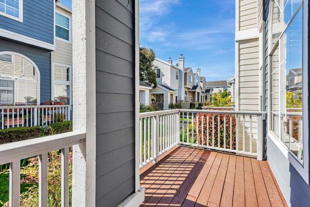 4 Brigantine Lane, Redwood City CA: https://media.crmls.org/mediaz/840d7509-5481-471c-b1e4-8085966de714.jpg