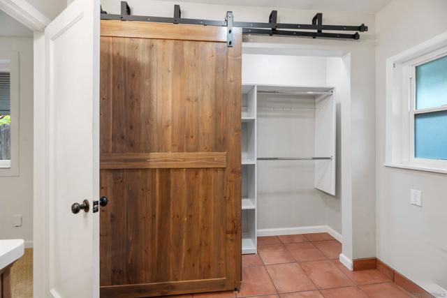 433 E 6Th Ave, Escondido CA: https://media.crmls.org/mediaz/840dccc5-d767-4a17-b068-a3d81e4a21d0.jpg