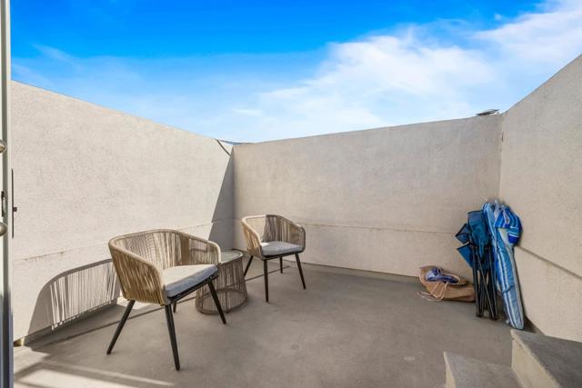 208 Capitola Avenue, Capitola CA: https://media.crmls.org/mediaz/840dd2e7-ddfa-4e3d-818a-cf179af5c8cb.jpg