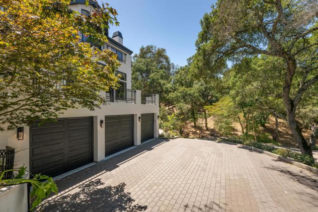 333 Raymundo Drive, Woodside CA: https://media.crmls.org/mediaz/840dff73-2fe7-4123-9b85-6e6cc7f4a382.jpg