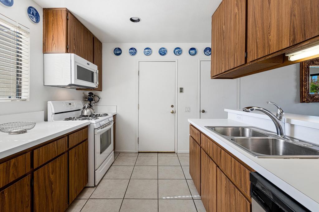 MLS #219137983PS image #8