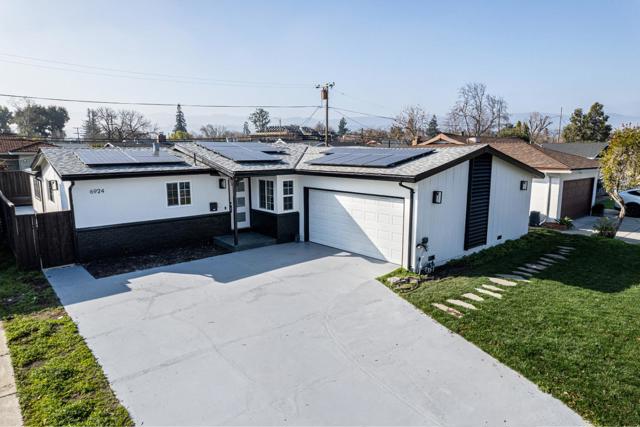 6924 Bollinger Road, San Jose CA: https://media.crmls.org/mediaz/840eeb28-d952-4ce2-95f8-be40d884cf2f.jpg
