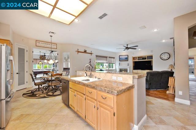 Image 16 of 57 For 6820 Camborne Way