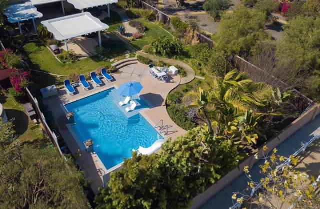 Detail Gallery Image 2 of 55 For 5506 Lipizzaner Cir, Oceanside,  CA 92057 - 4 Beds | 3/1 Baths