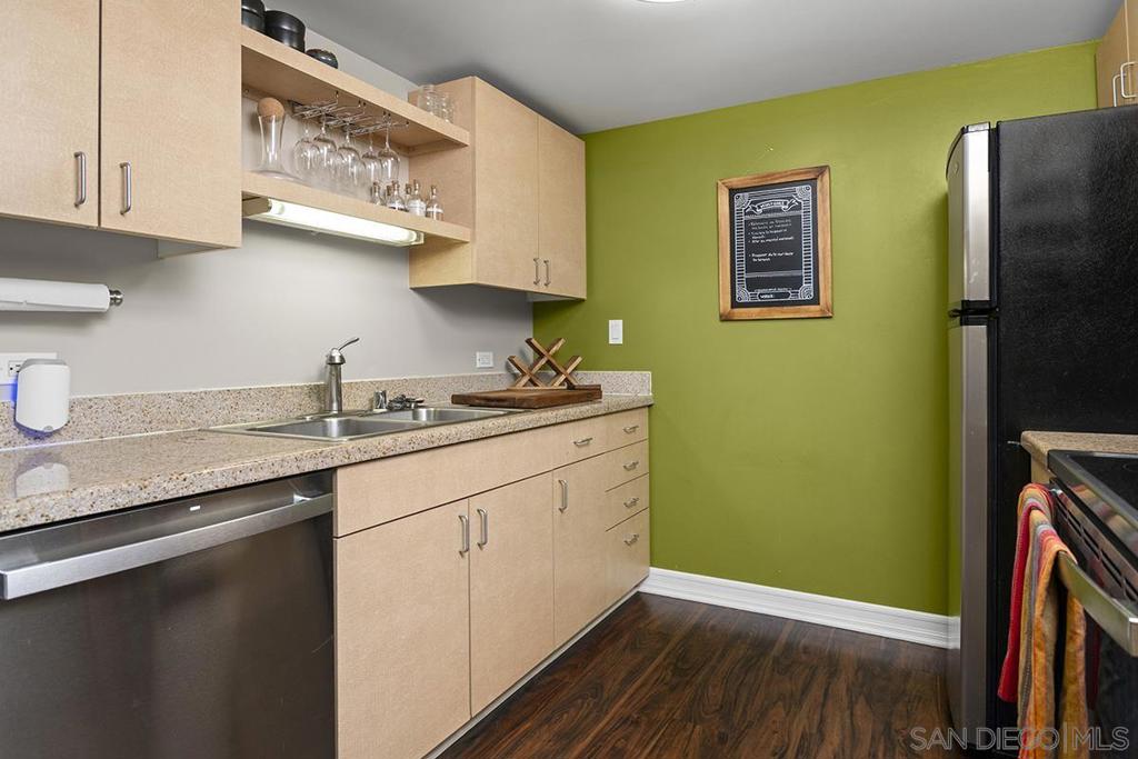 425 Beech Street - photo 9