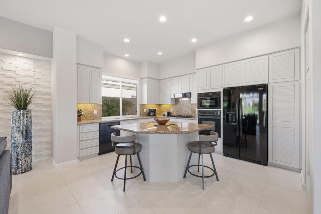 MLS #219139357DA image #15