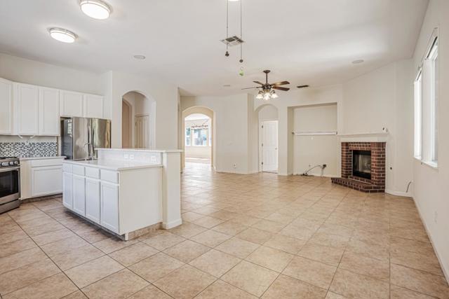 9712 Bovill Drive, Elk Grove CA: https://media.crmls.org/mediaz/8411faf9-42a7-4d11-a1f7-ebabdc5b8ebd.jpg
