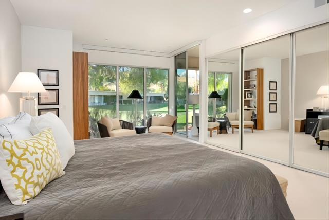 71 Westlake Circle, Palm Springs CA: https://media.crmls.org/mediaz/8412bab2-0efa-400e-8787-5eeecee12e5d.jpg