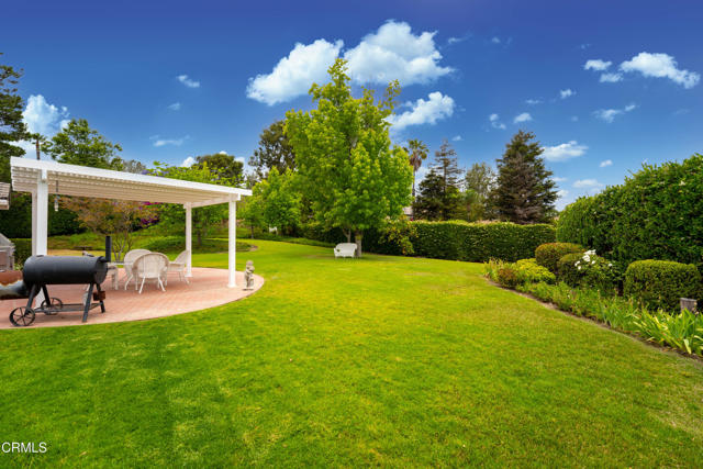 6861 Aviano Drive, Camarillo CA: https://media.crmls.org/mediaz/8412e95f-ab55-4bc1-b386-a2e351a33b4a.jpg