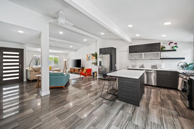 3059 N Biskra Road, Palm Springs CA: https://media.crmls.org/mediaz/84145c97-4bf4-46ef-a08b-7bb0992ad949.jpg