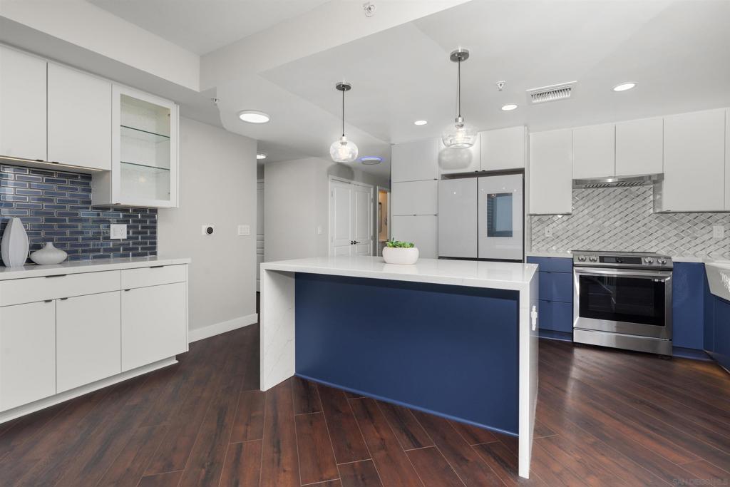 555 Front St. - photo 11
