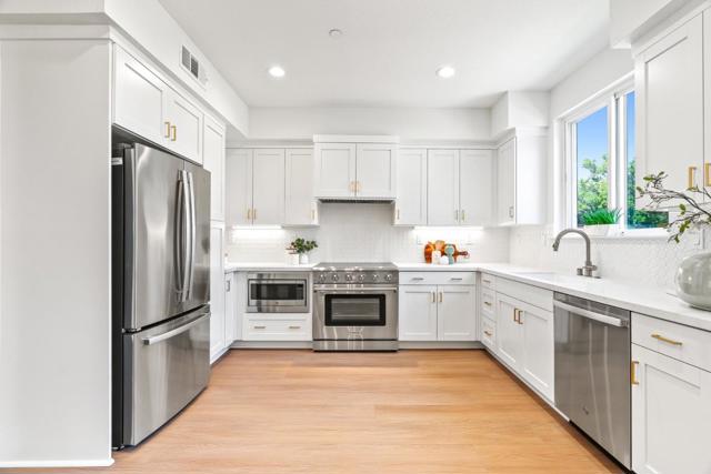 931 Woodside Road, Redwood City CA: https://media.crmls.org/mediaz/8414abea-907c-4720-89cd-1ec535d8743b.jpg