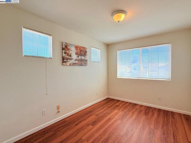 1322 Emerson Dr, Pittsburg CA: https://media.crmls.org/mediaz/84154ee3-0fc8-45f7-b0de-722d8c2878e9.jpg