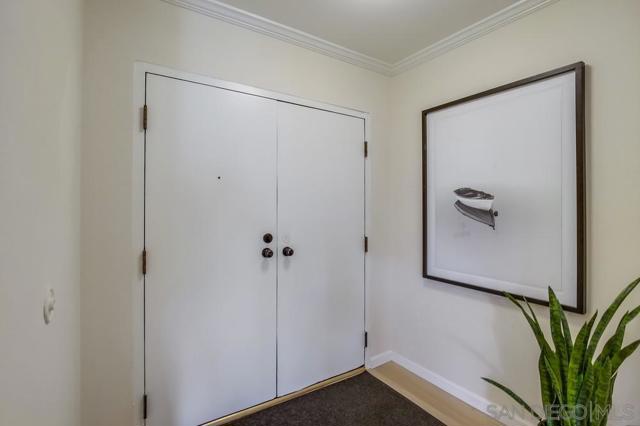 5370 La Jolla Blvd., La Jolla CA: https://media.crmls.org/mediaz/84158e5c-2870-4baa-b797-a4b70d44e505.jpg