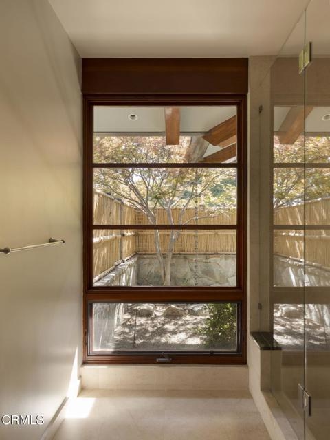921 Chapea Road, Pasadena CA: https://media.crmls.org/mediaz/84173d84-4183-42aa-93df-563ed450e107.jpg