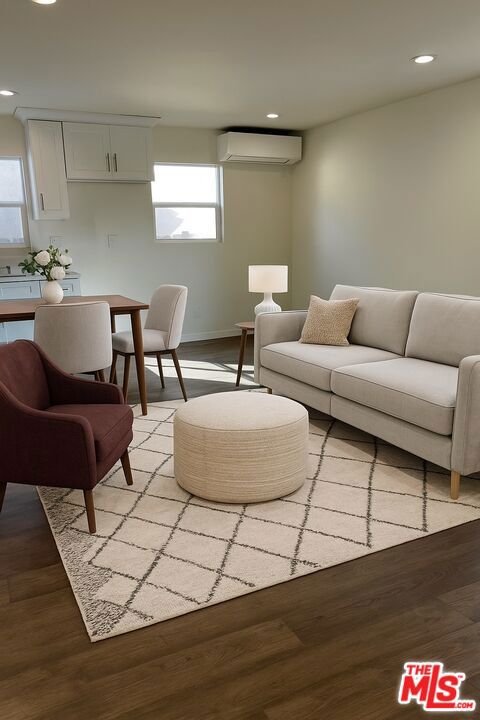 636 3/4 E 87th Street, Los Angeles CA: https://media.crmls.org/mediaz/8417c7e4-179f-4850-a799-66aa90e69662.jpg