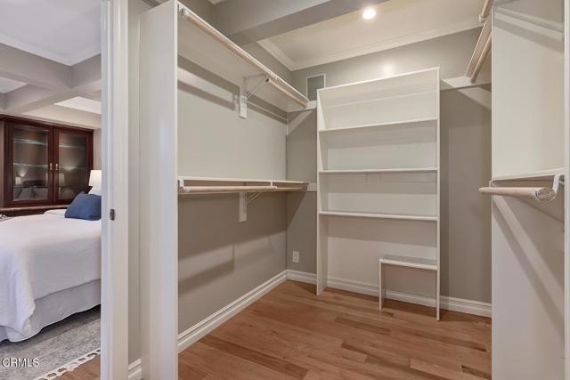 423 Lakeview Road, Pasadena CA: https://media.crmls.org/mediaz/84187ee7-7f0e-44ef-9228-8baedc910e5a.jpg