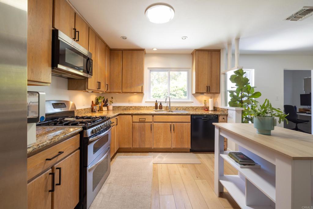 2222 Crestline Dr. - photo 10