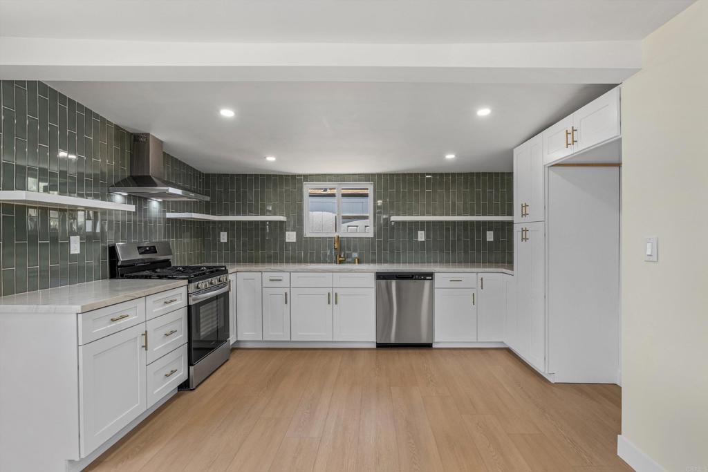 4020 Dwight St - photo 4