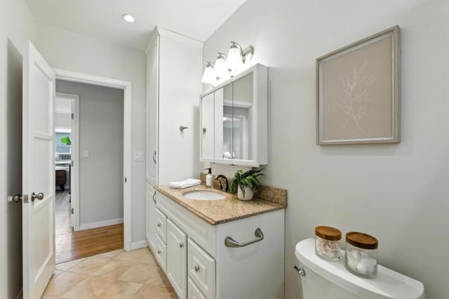 1513 Oak Street, San Mateo CA: https://media.crmls.org/mediaz/841a9bf8-ed61-4dfe-9469-83c512b5251e.jpg