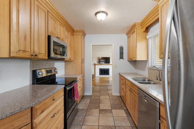 1052 San Simeon Drive, Salinas CA: https://media.crmls.org/mediaz/841ac1a9-bf6d-41a1-b087-4d5122f66dfa.jpg