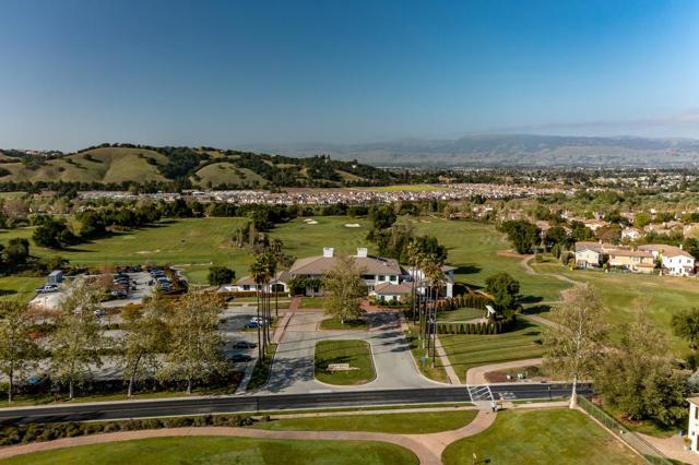 65056695 Eagle Ridge Court, Gilroy CA: https://media.crmls.org/mediaz/841b6551-9653-4990-b526-a6094ed8d7c1.jpg