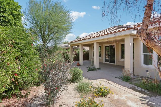 81772 Rustic Canyon Drive, La Quinta CA: https://media.crmls.org/mediaz/841b6e9b-a8ef-4767-8f61-dc816933a988.jpg
