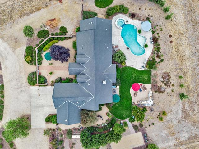 44737 Sun Valley Drive, King City CA: https://media.crmls.org/mediaz/841c650b-315b-4740-83e2-06c020072c27.jpg