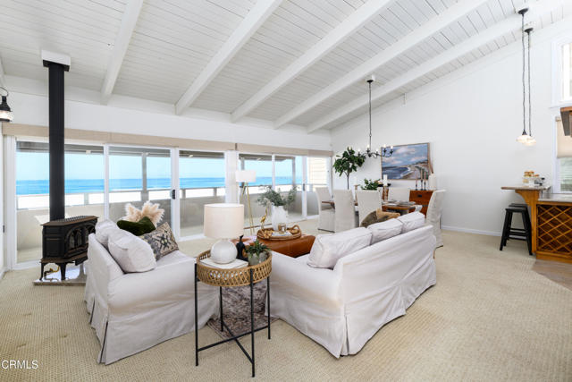 1905 Ocean Drive, Oxnard CA: https://media.crmls.org/mediaz/841d037d-e34c-41d2-9e77-8bc07d0b7f6b.jpg