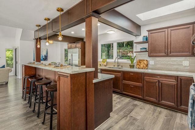 2820 Cedarwood Way, Carlsbad CA: https://media.crmls.org/mediaz/841d0a25-0db9-48b2-a18d-6f8fdd5ada1f.jpg