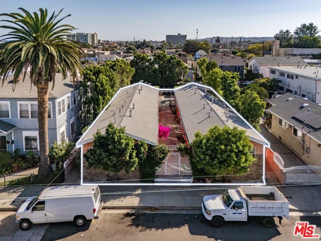 349 W Amar Street, San Pedro CA: https://media.crmls.org/mediaz/841d652a-4e3b-4286-aadb-a82dd4b9ca9b.jpg