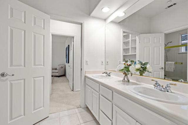 34798 Williams Way, Union City CA: https://media.crmls.org/mediaz/841dae43-0add-4f42-af1a-72dfe5aaf2f4.jpg