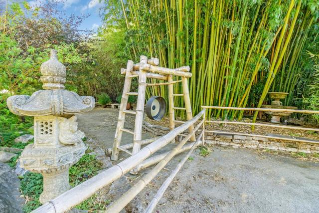 5601 Freedom Boulevard, Aptos CA: https://media.crmls.org/mediaz/841e621f-cbd3-4965-8676-6b27cec8c376.jpg