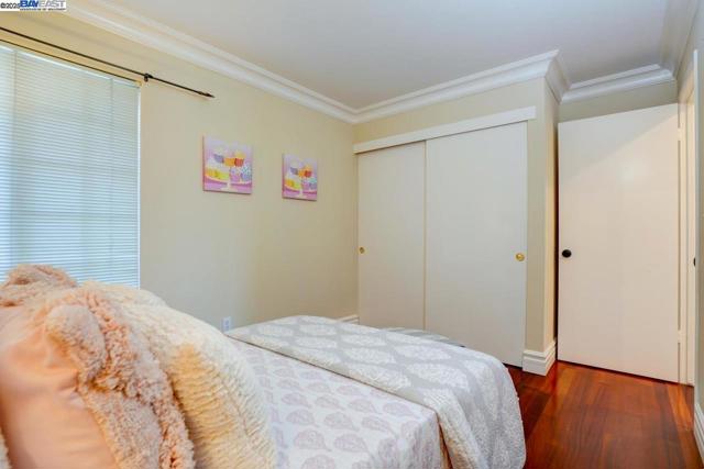 1228 Copper Peak Ln, San Jose CA: https://media.crmls.org/mediaz/841ec4ee-d54d-4290-86b1-4e301a0bfdfa.jpg