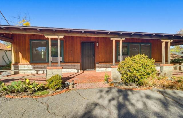 602 Starbright Ln, Alpine CA: https://media.crmls.org/mediaz/841eca1e-263b-462b-b902-7354da9756b7.jpg